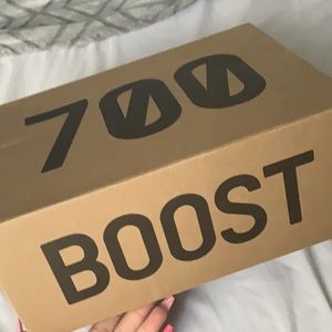 Yeezy Boost 700
